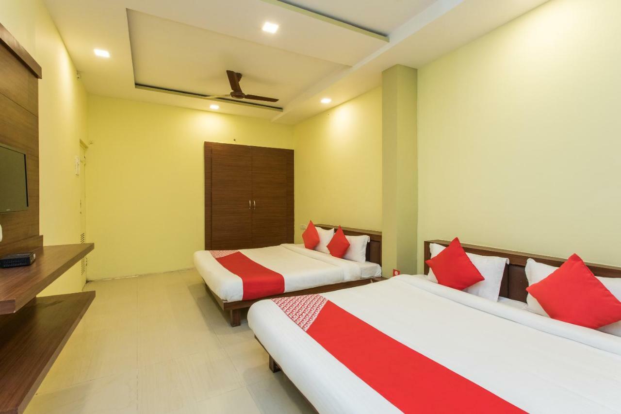 Oyo 17161 Hotel Mahalaxmi Ujjain Exterior photo