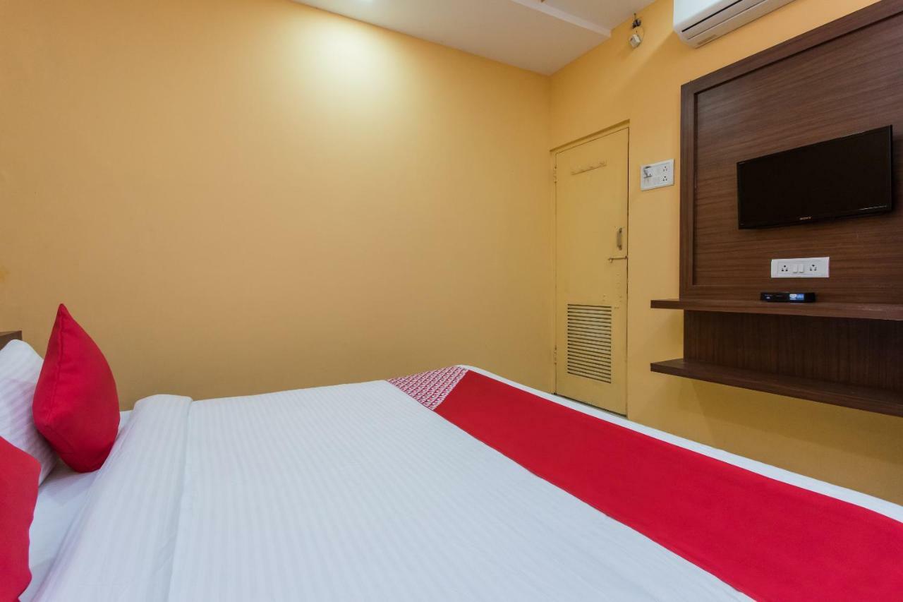 Oyo 17161 Hotel Mahalaxmi Ujjain Exterior photo