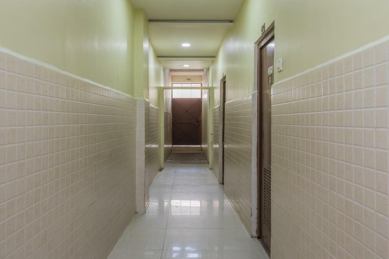 Oyo 17161 Hotel Mahalaxmi Ujjain Exterior photo