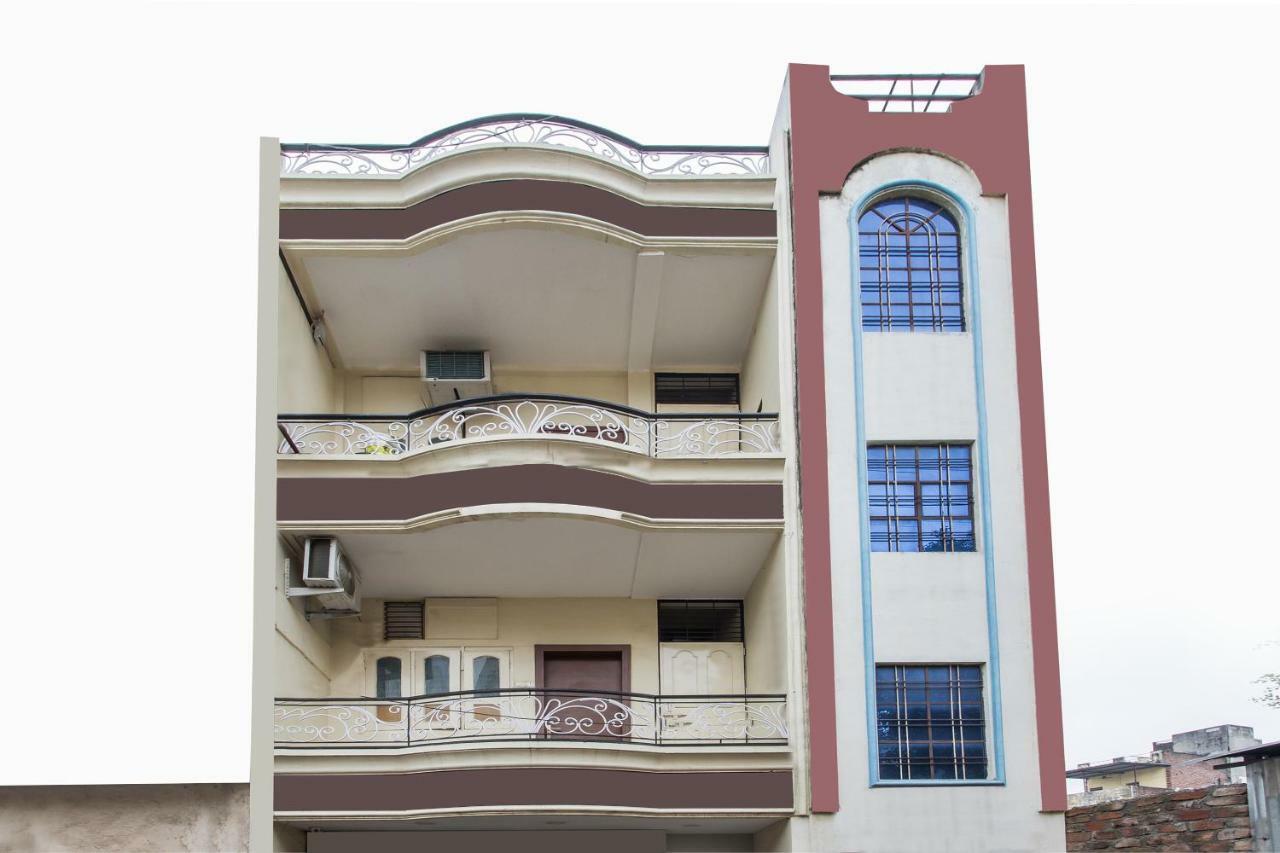 Oyo 17161 Hotel Mahalaxmi Ujjain Exterior photo