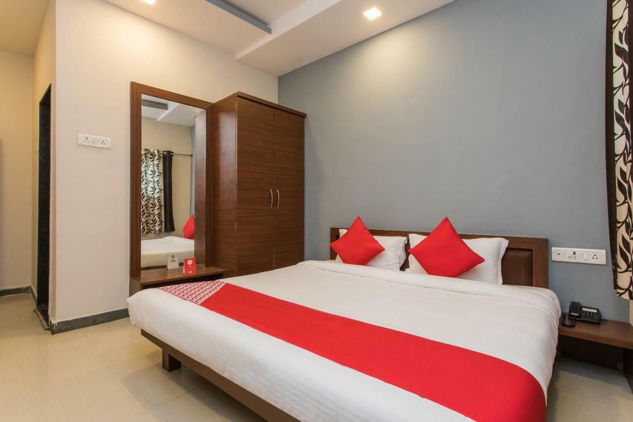 Oyo 17161 Hotel Mahalaxmi Ujjain Exterior photo