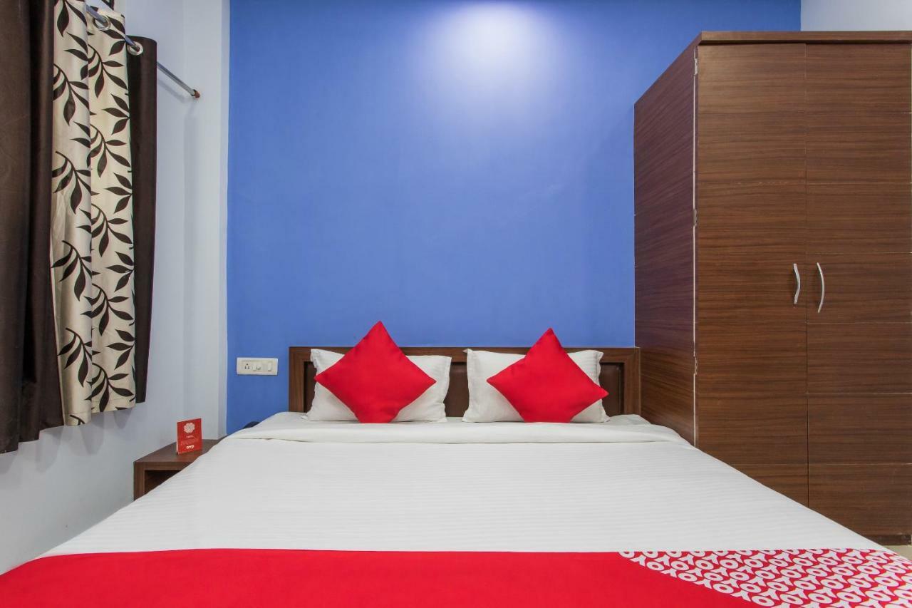 Oyo 17161 Hotel Mahalaxmi Ujjain Exterior photo